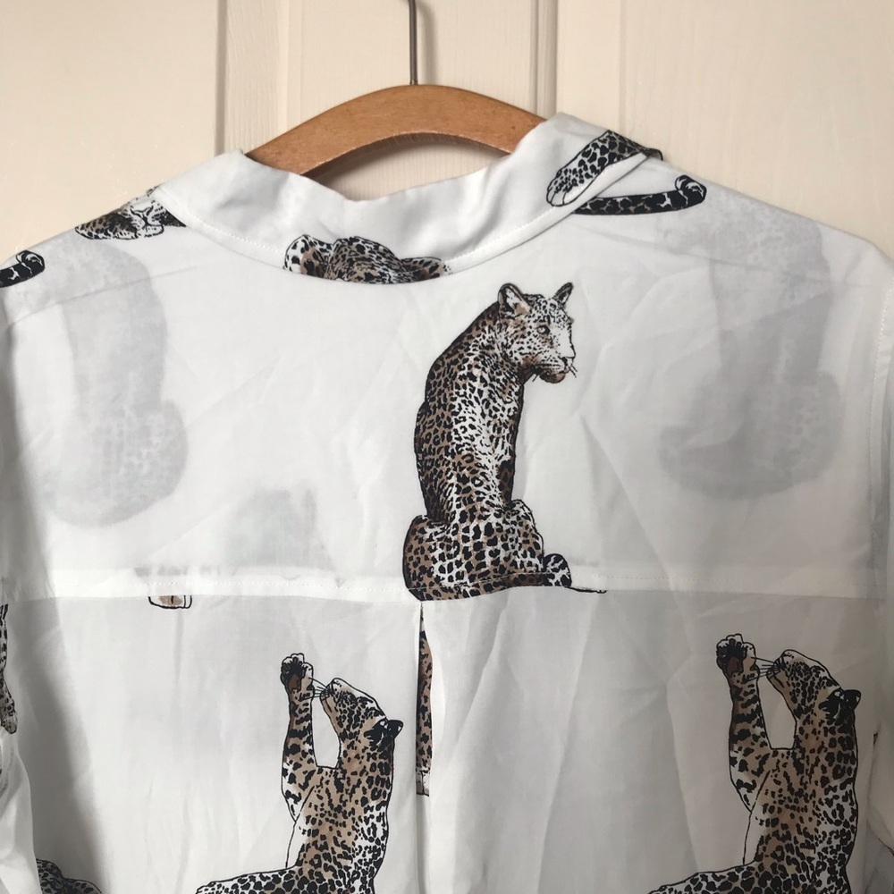 Jane + Delancey Leopard Print White Shirt Size Large - Picture 6 of 8